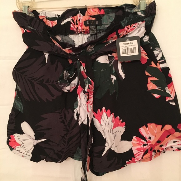 Adorable tropical paperbag colorful shorts. Size XS. New - Picture 3 of 7